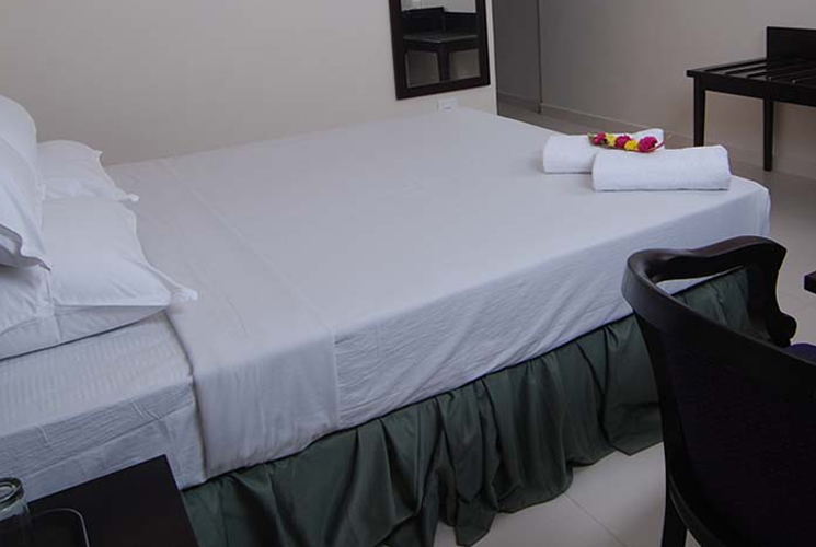 hotel-img