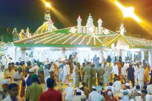 Erwadi dargah santhanakoondu festival