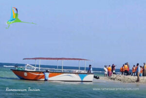 Erwadi-Glass-Boat-Pichaimoopanvalasai